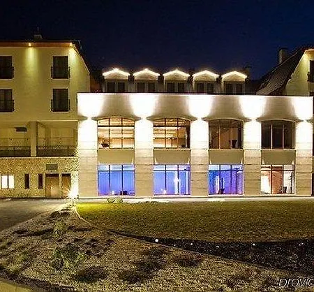 فندق Natura Business&spa 4*