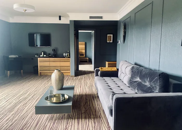 Natura Business&spa Hotel 4*